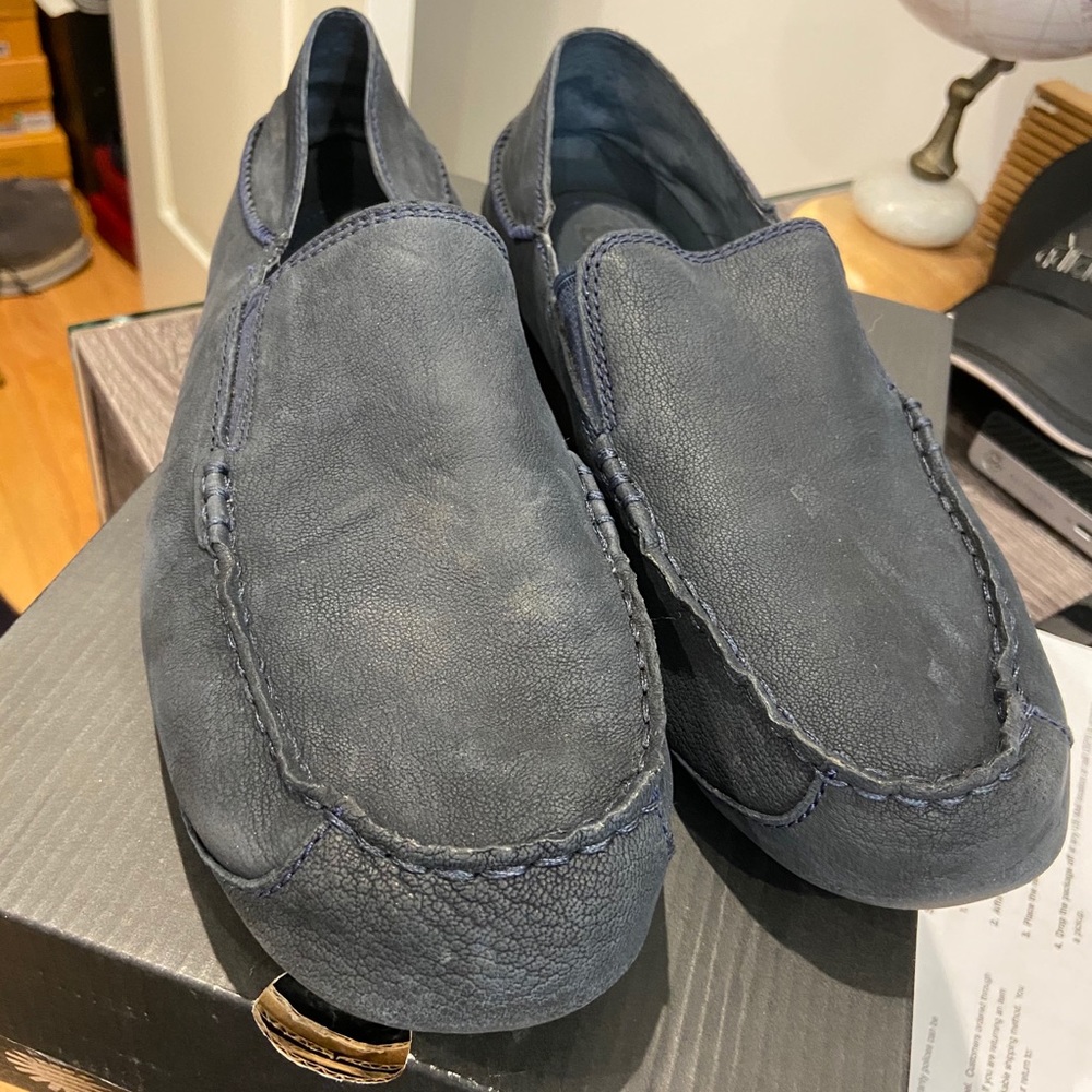 Men’s navy loafers size 11